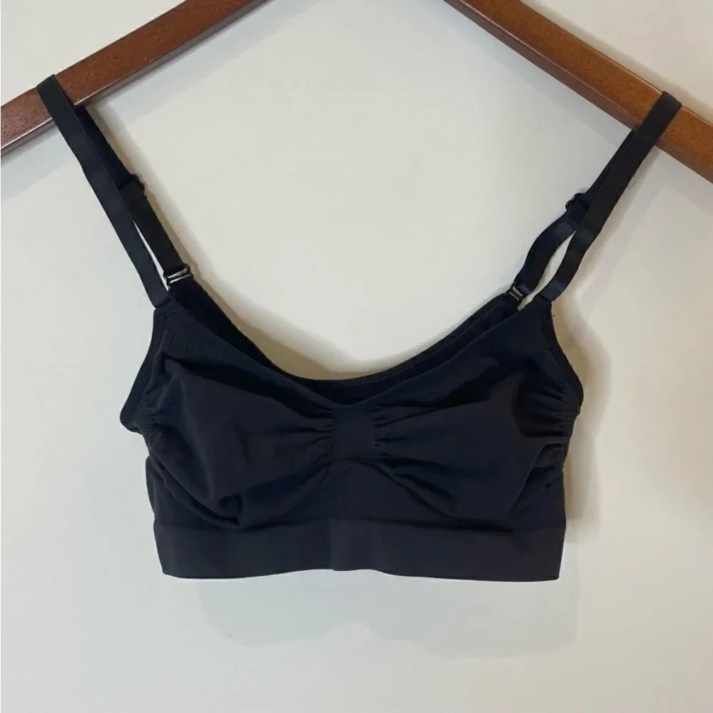 NWT Skims seamless Sculpt Bralette Small